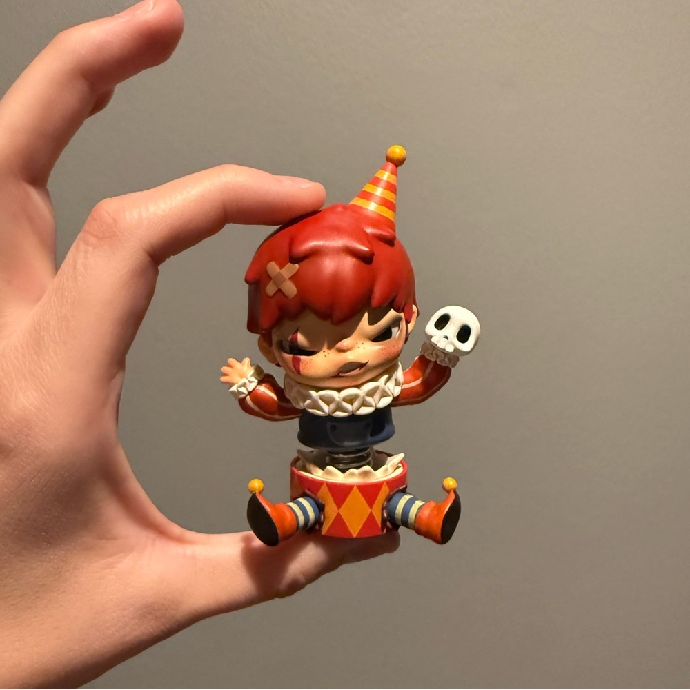 Hirono Figurine - Creepy Clown from Blind Box